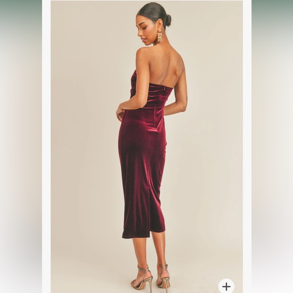 Sage The Label “Misty” Strapless Velvet Midi Dress - Picture 2 of 7